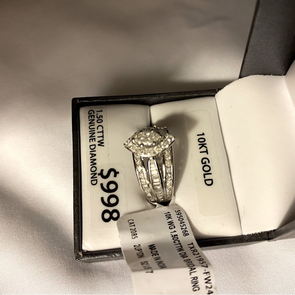 ENGAGEMENT RING